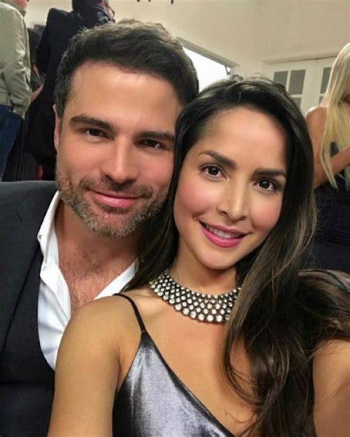 Carmen Villalobos y su esposo demuestran su fe en Instagram causando