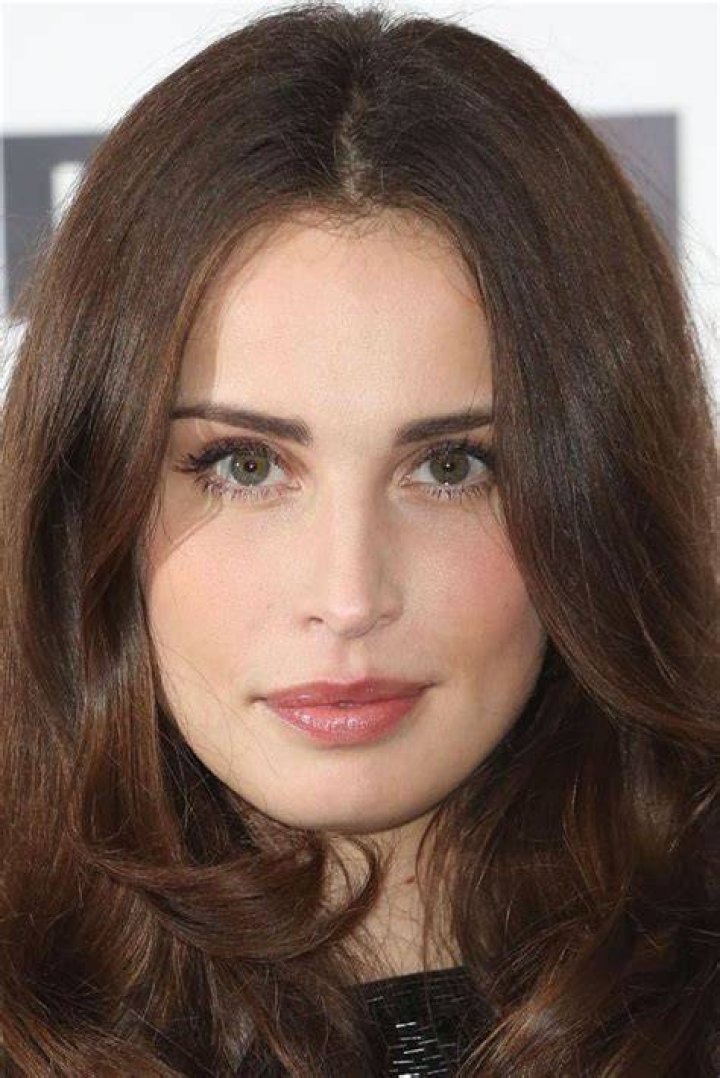 Heida Reed dating 2024 profile
