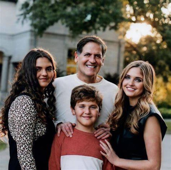 Shirley Cuban, Mother of Mark Cuban! Know Her Children, Family, Birthday, Pittsburgh, Net Worth, & M ·