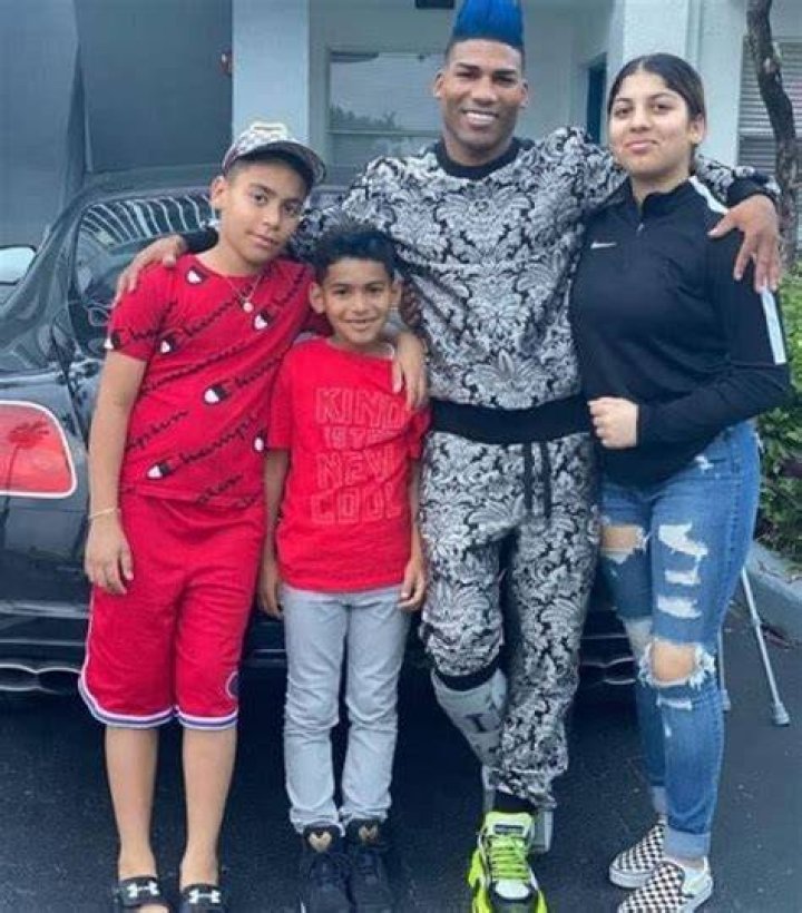 Who Is Yuriorkis Gamboa Wife Dunia Francisco? Meet The Couple On Instagram ·
